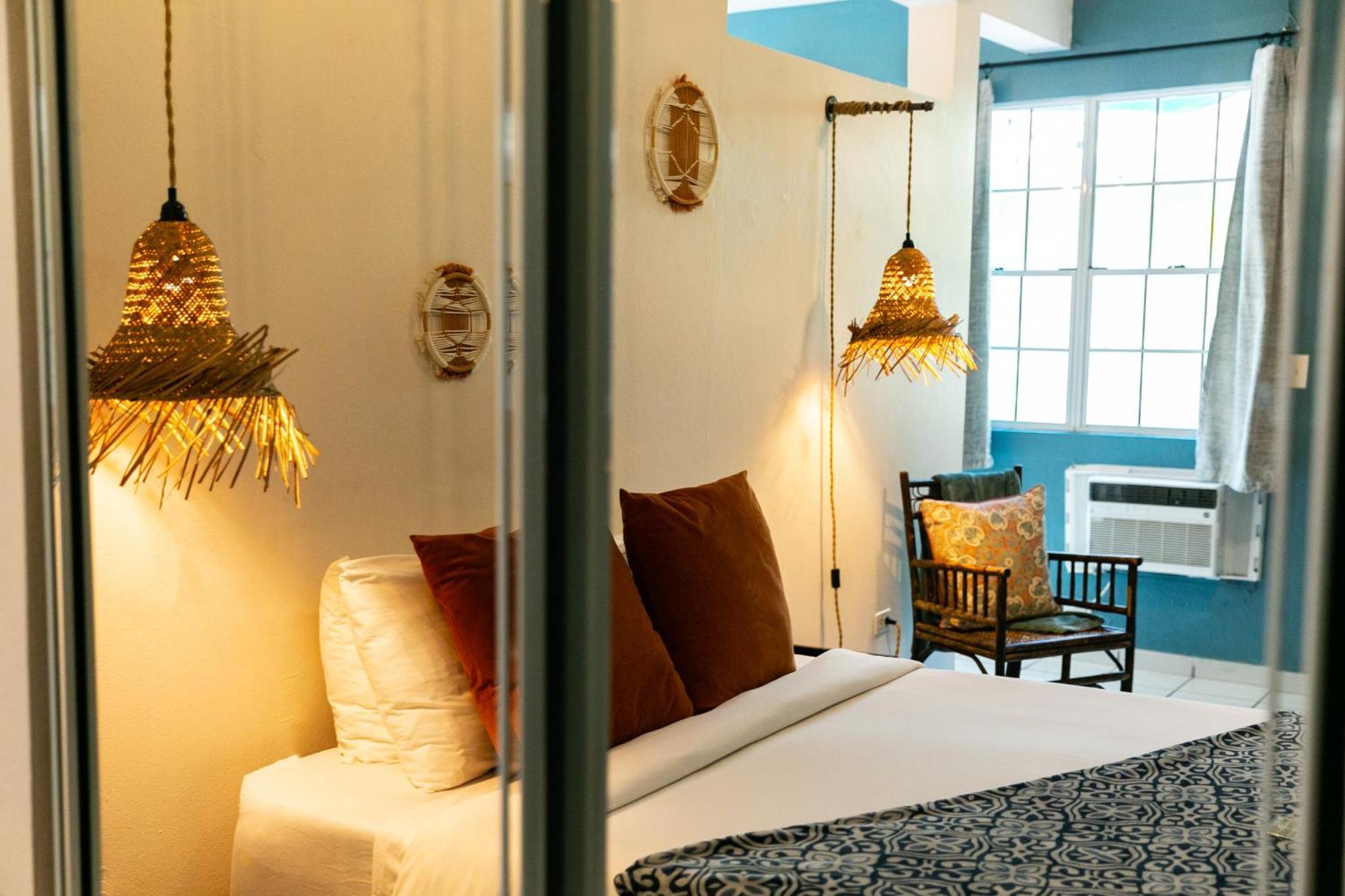 Numero Uno Beach Apartments 산후안 외부 사진