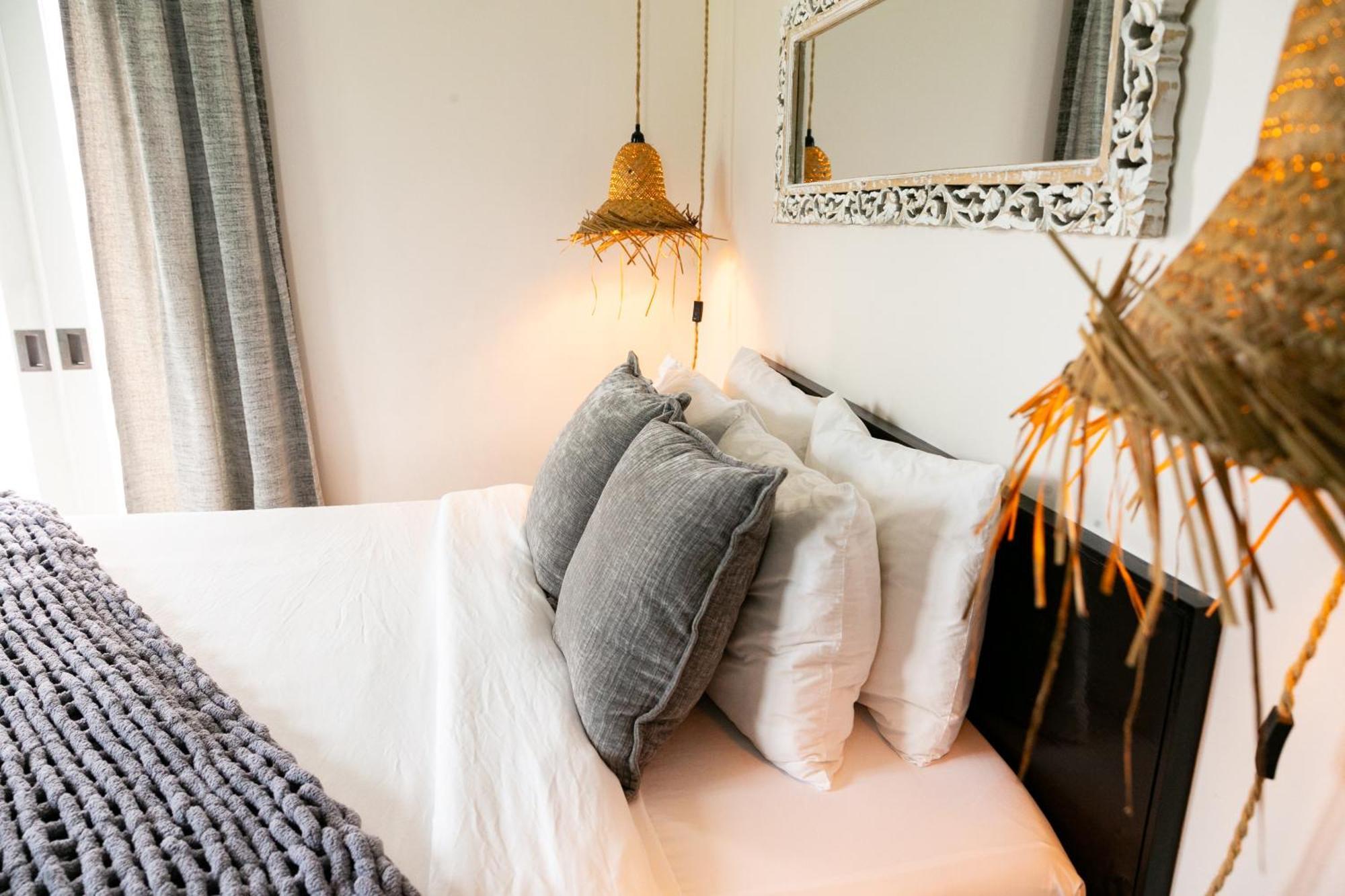 Numero Uno Beach Apartments 산후안 외부 사진