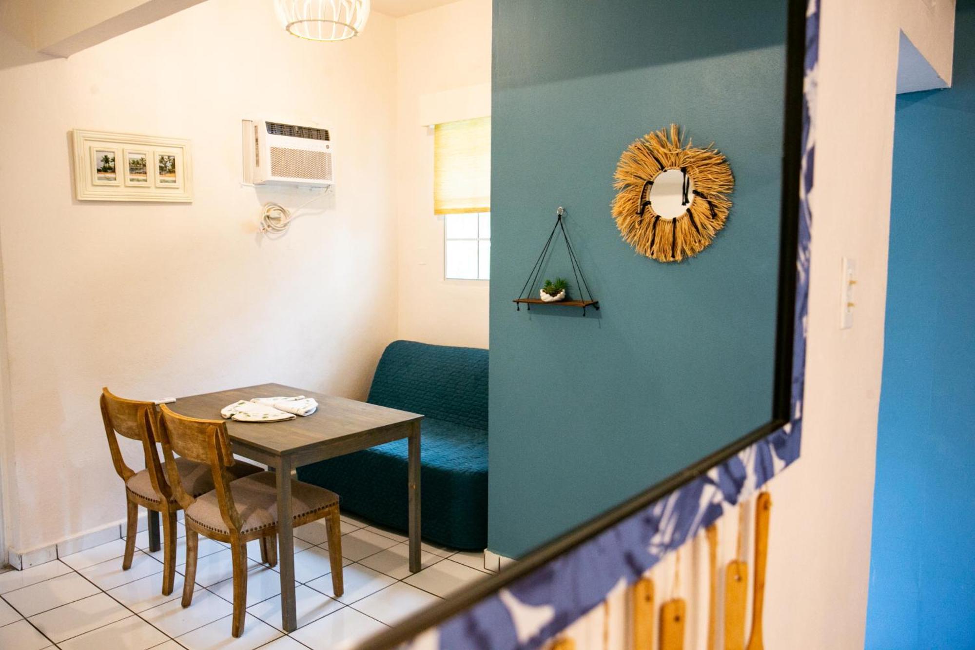 Numero Uno Beach Apartments 산후안 외부 사진